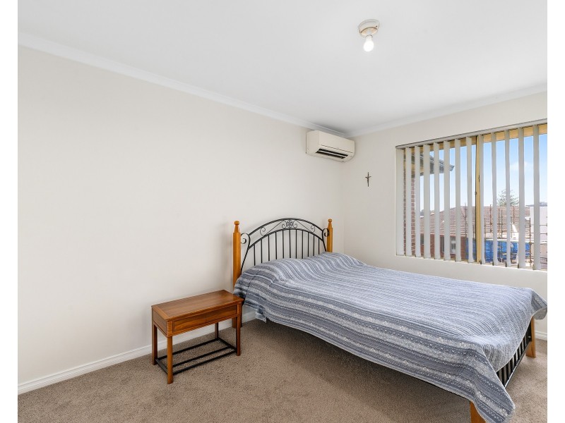 4/14 Nicoll Street, Roselands NSW 2196
