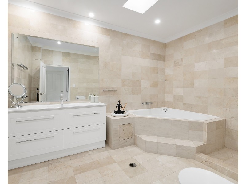 15/81 Woodlands Avenue, Lugarno NSW 2210