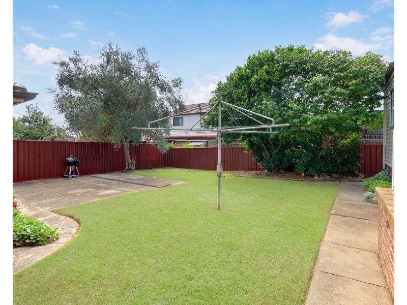 6 Fenwick Avenue, Roselands NSW 2196