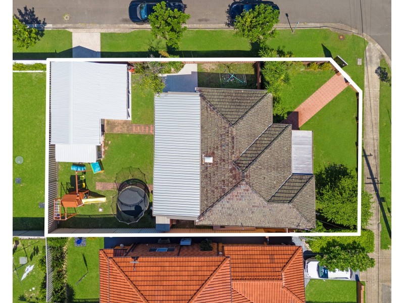 12 Chuter Avenue, Monterey NSW 2217