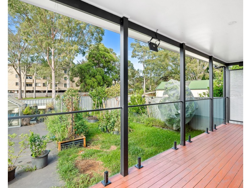 5 Bungalow Road, Roselands NSW 2196