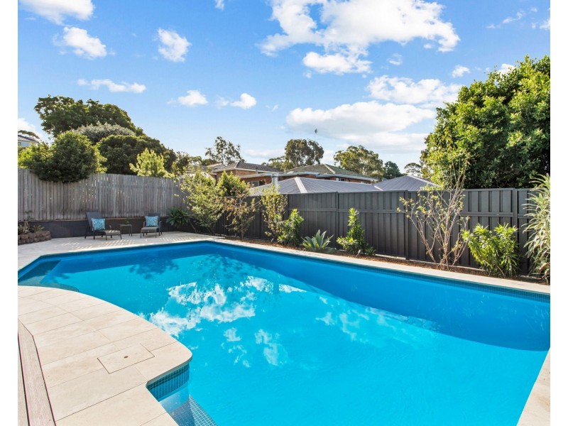 9 Waterside Parade, Peakhurst Heights NSW 2210