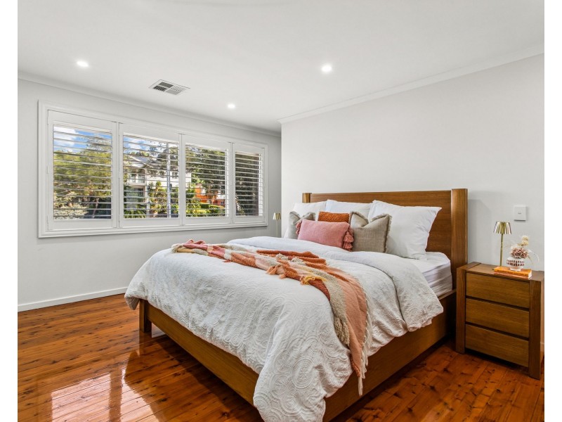 9 Waterside Parade, Peakhurst Heights NSW 2210