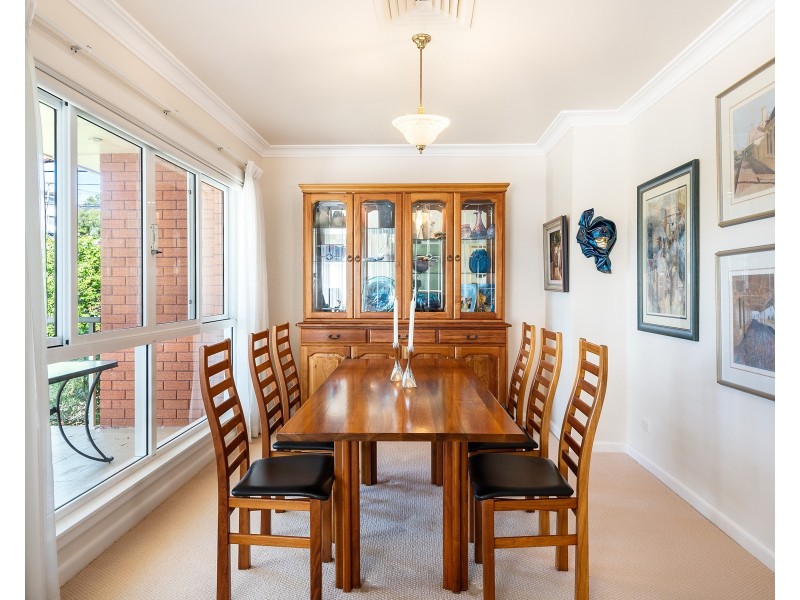 88 Boronia Parade, Lugarno NSW 2210