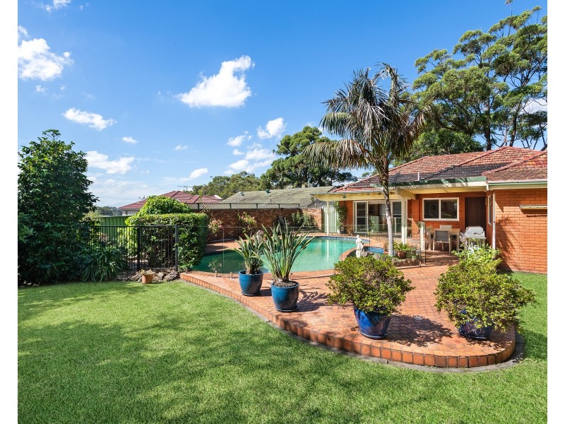 88 Boronia Parade, Lugarno NSW 2210