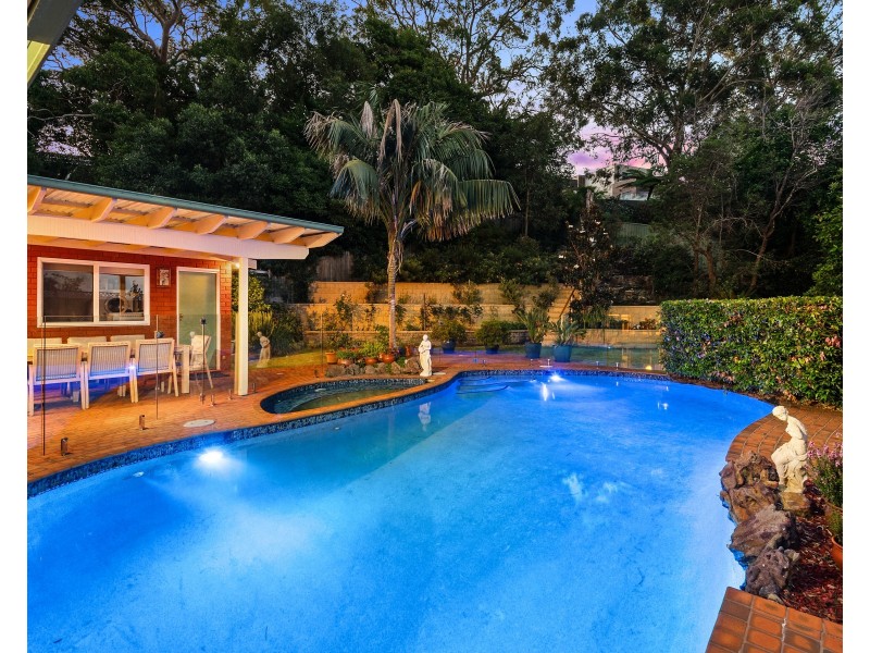 88 Boronia Parade, Lugarno NSW 2210