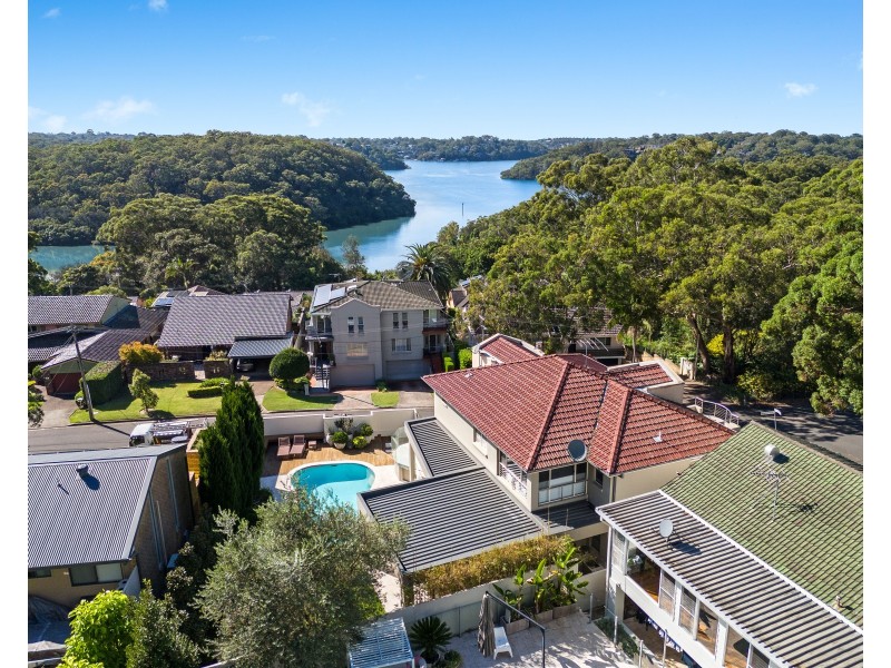 88 Boronia Parade, Lugarno NSW 2210