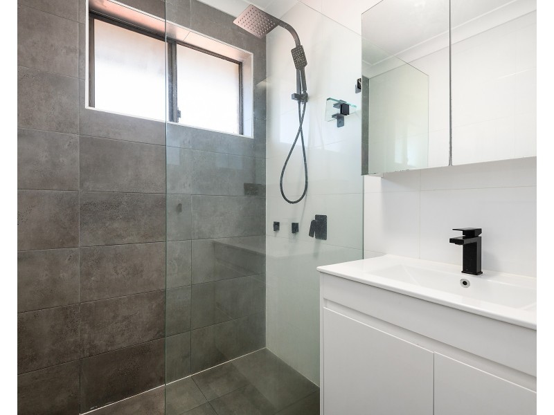 8/7 Phillip Street, Roselands NSW 2196