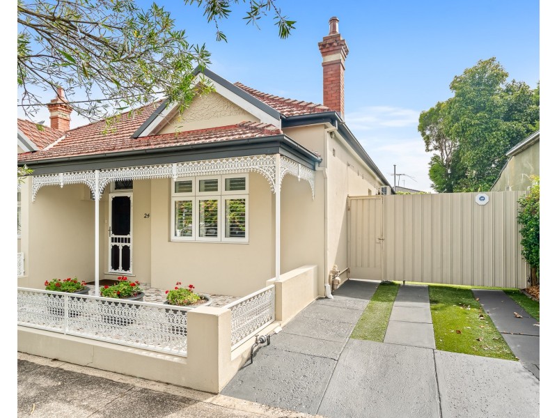 24 Lloyd Street, Bexley NSW 2207