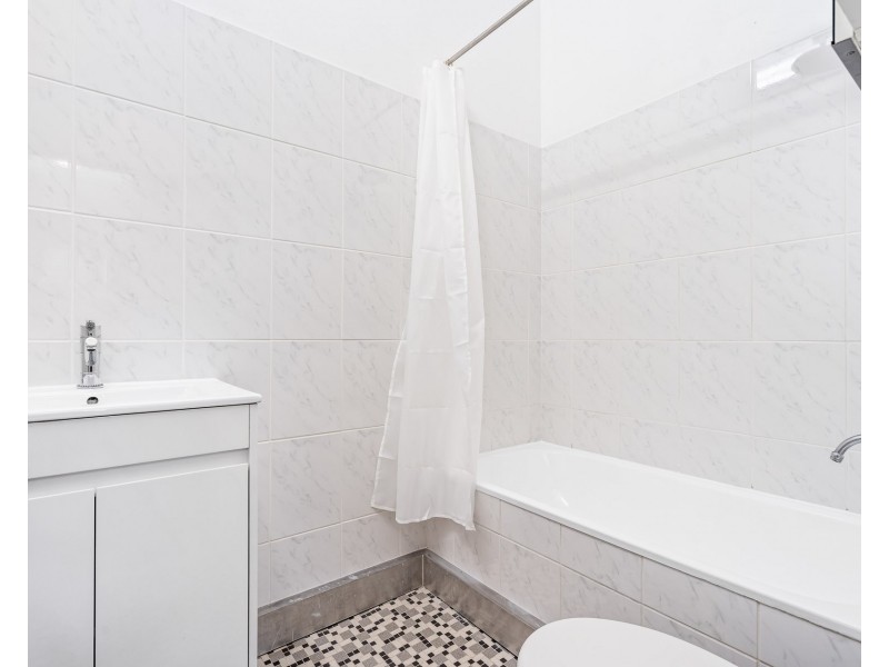 24 Lloyd Street, Bexley NSW 2207