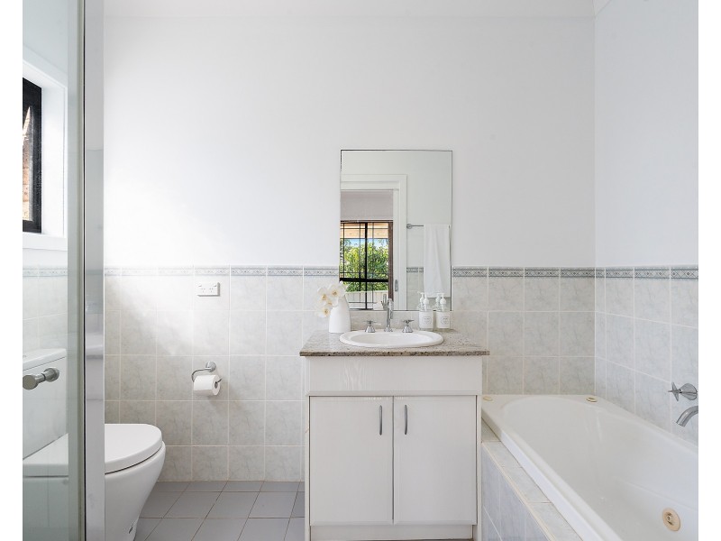 4A Berkeley Street, Peakhurst Heights NSW 2210