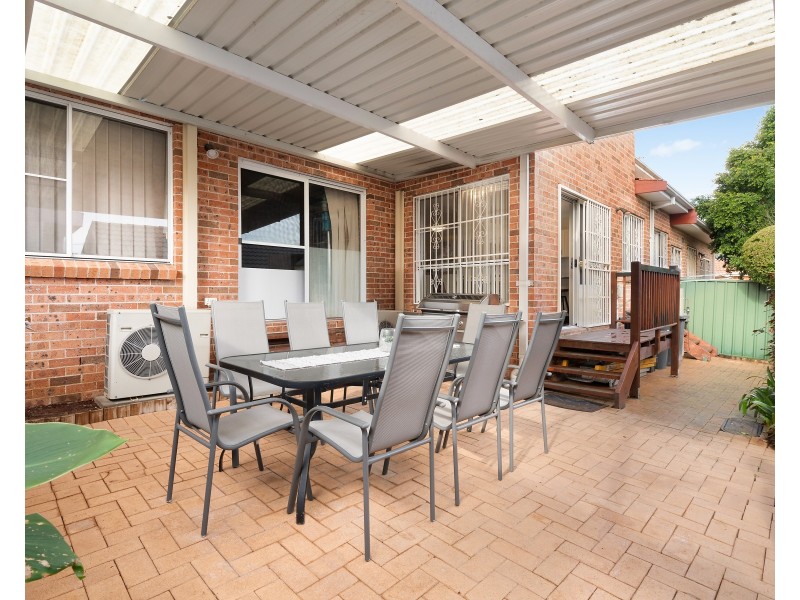 4/30-32 Albion Street, Roselands NSW 2196