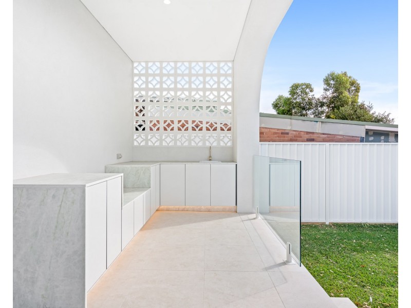 4 Moreton Avenue, Kingsgrove NSW 2208