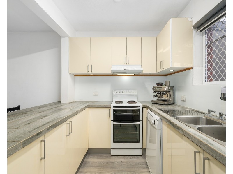 2/33 Bungalow Road, Roselands NSW 2196