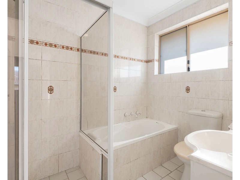 5/68-74 Bonds Road, Roselands NSW 2196