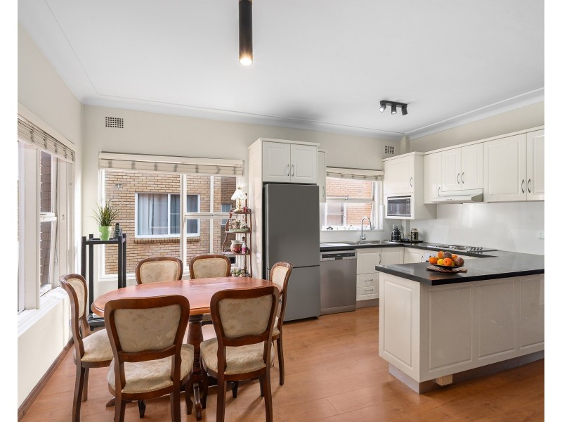 2/49 Harrow Road, Bexley NSW 2207