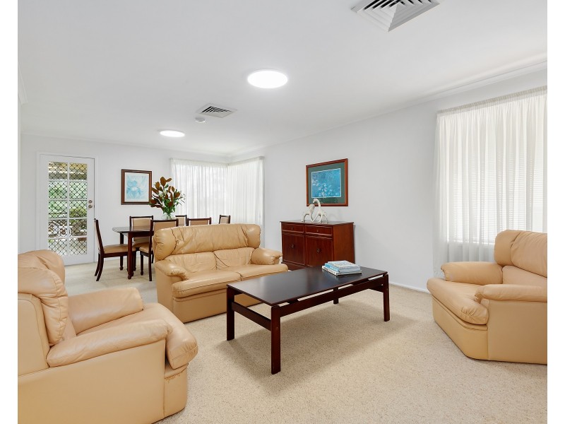 5 Robin Place, Roselands NSW 2196