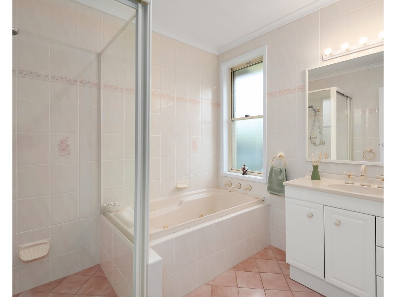 5 Robin Place, Roselands NSW 2196