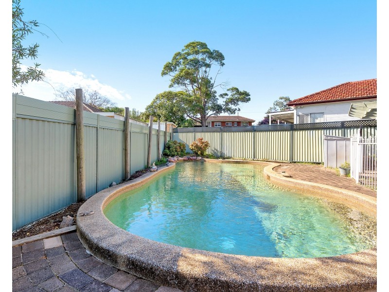 9 Haigh Avenue, Roselands NSW 2196