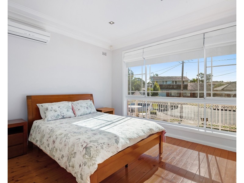 2 Beverley Crescent, Roselands NSW 2196