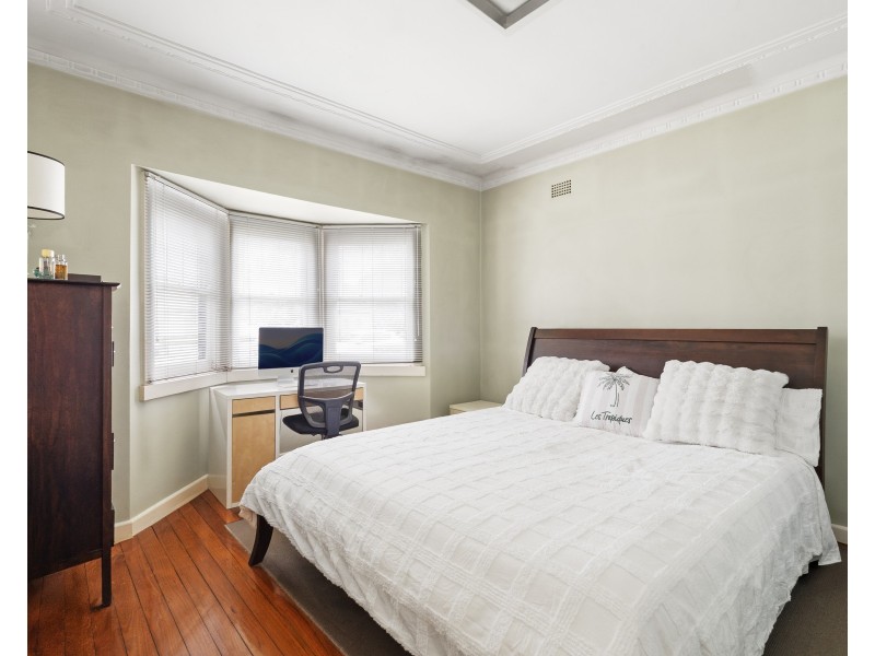 100 Armitree Street, Kingsgrove NSW 2208