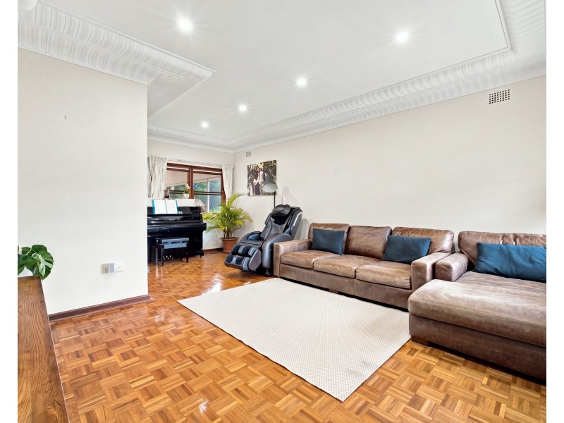 18 Cooloongatta Road, Beverly Hills NSW 2209