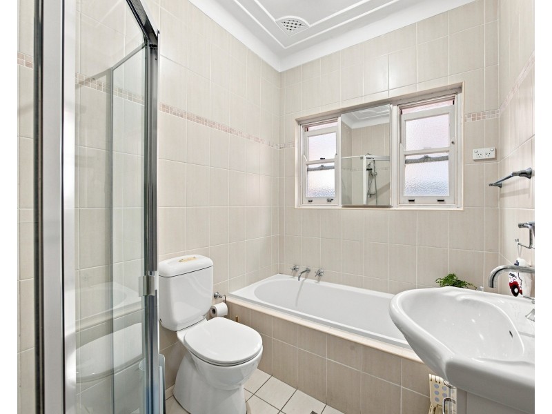 18 Cooloongatta Road, Beverly Hills NSW 2209