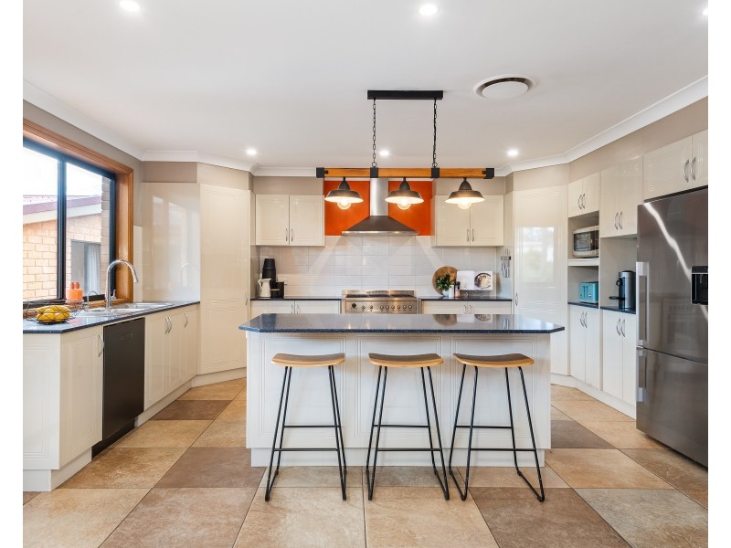 2 Smee Avenue, Roselands NSW 2196