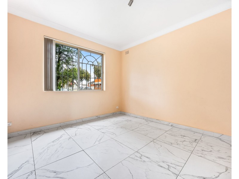 2/5 Phillip Street, Roselands NSW 2196