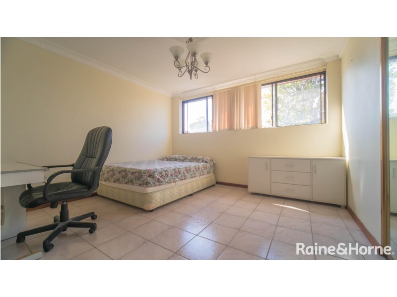 2/19 Mitchell Street, Croydon Park NSW 2133