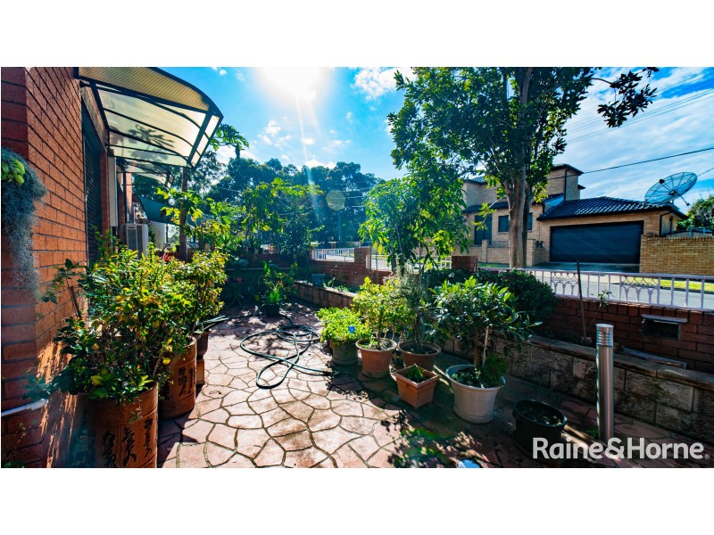 2/19 Mitchell Street, Croydon Park NSW 2133