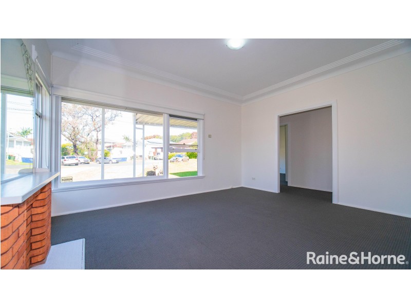 5 Thurbon Avenue, Peakhurst NSW 2210
