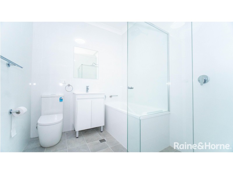 5 Thurbon Avenue, Peakhurst NSW 2210