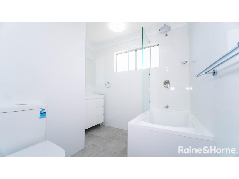 5 Thurbon Avenue, Peakhurst NSW 2210