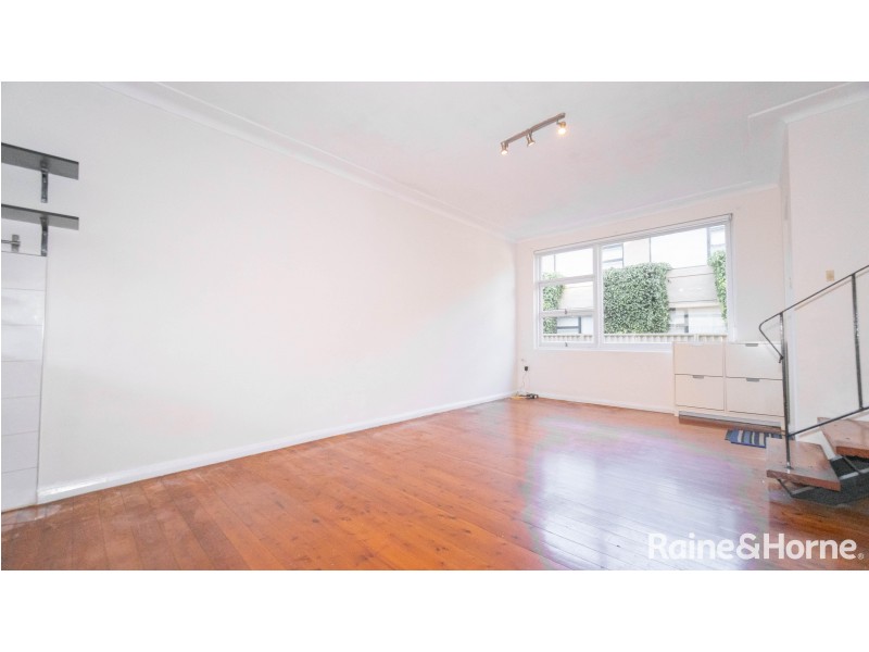 2/6 Derwent Street, South Hurstville NSW 2221