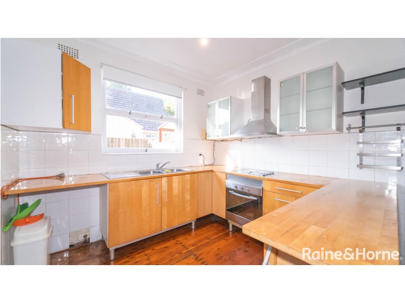 2/6 Derwent Street, South Hurstville NSW 2221
