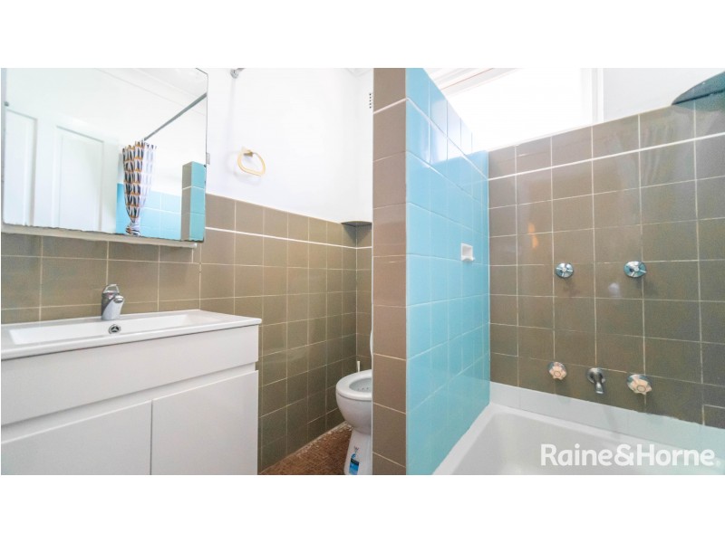 2/6 Derwent Street, South Hurstville NSW 2221