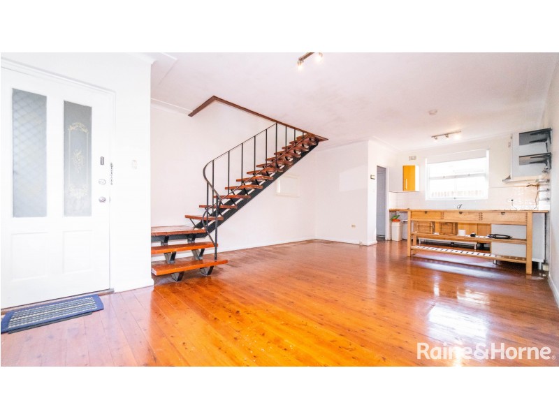 2/6 Derwent Street, South Hurstville NSW 2221