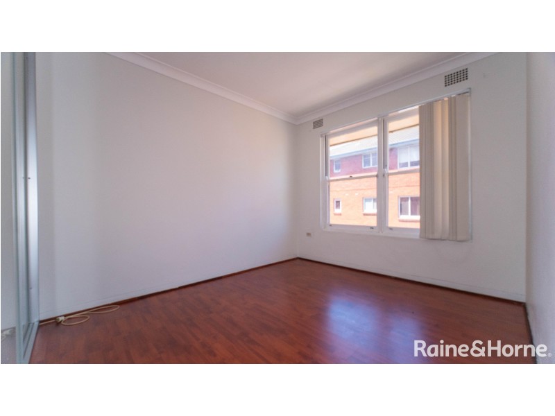 6/89 Queens Road, Hurstville NSW 2220