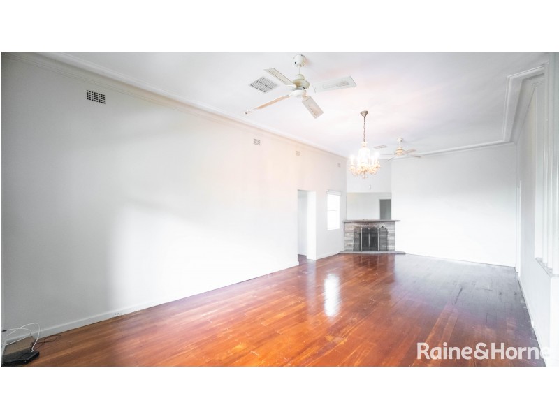 15 Greenbank Street, Hurstville NSW 2220