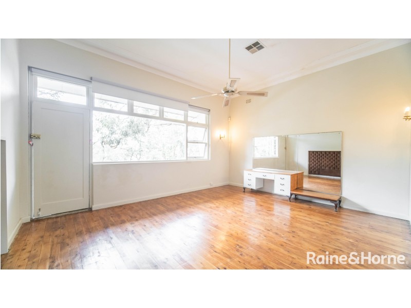 15 Greenbank Street, Hurstville NSW 2220