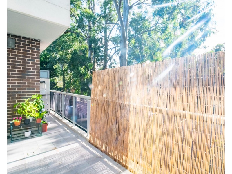 13/4 Hugh Avenue, Peakhurst NSW 2210