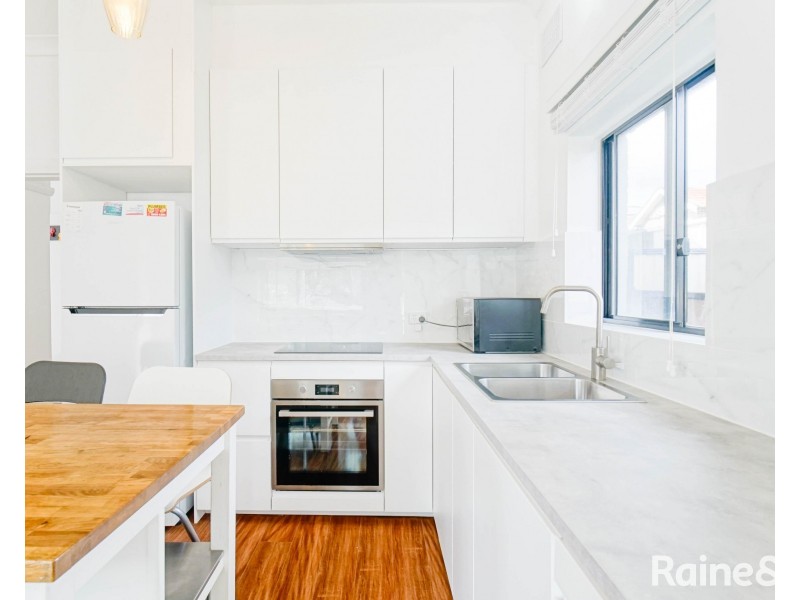 1/11 Moyarta Street, Hurstville NSW 2220