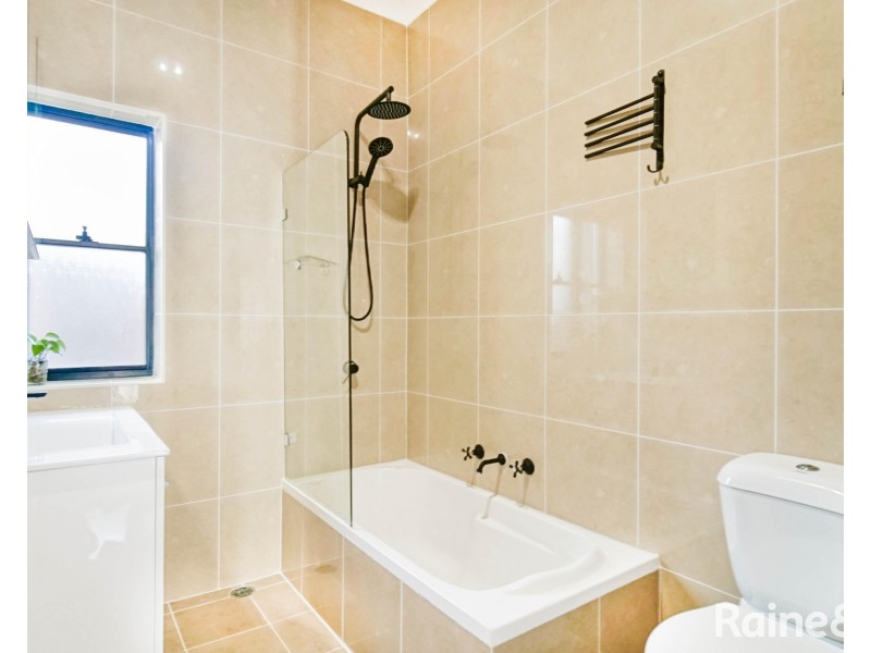 1/11 Moyarta Street, Hurstville NSW 2220