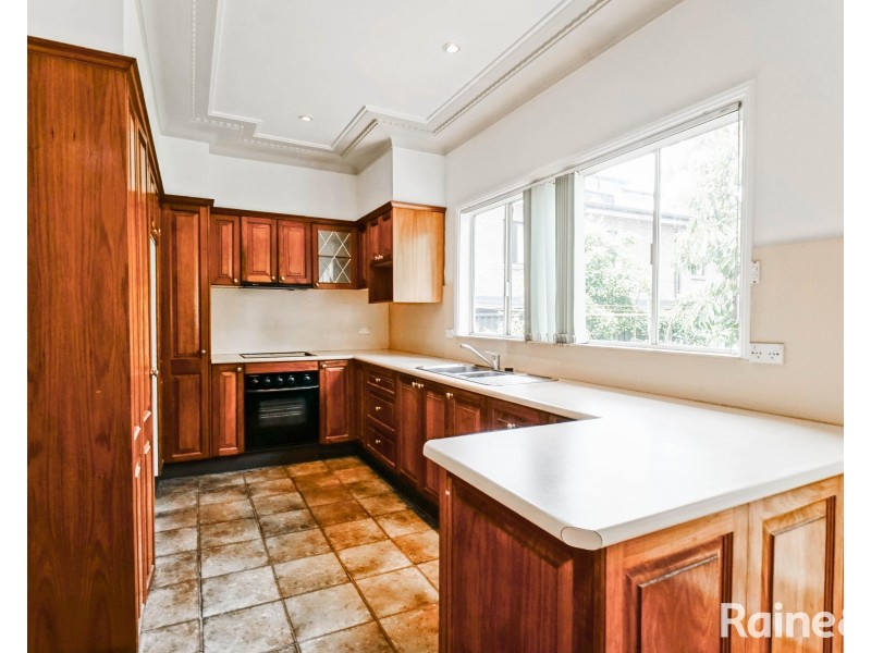 241 West Street, Blakehurst NSW 2221