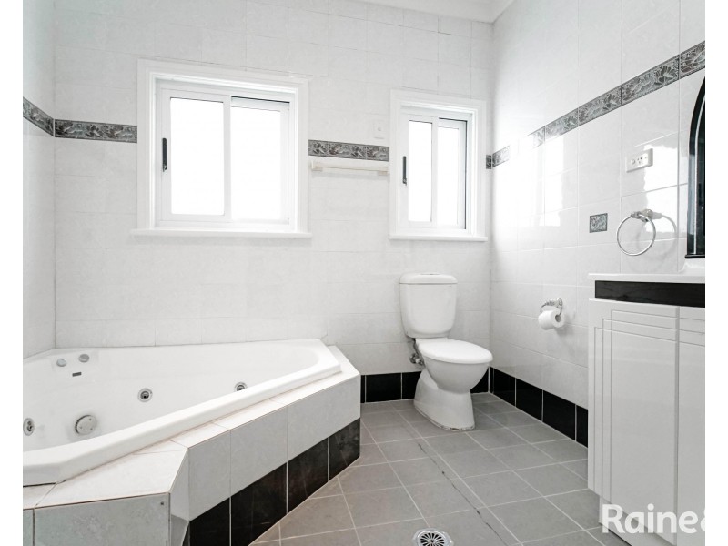 241 West Street, Blakehurst NSW 2221