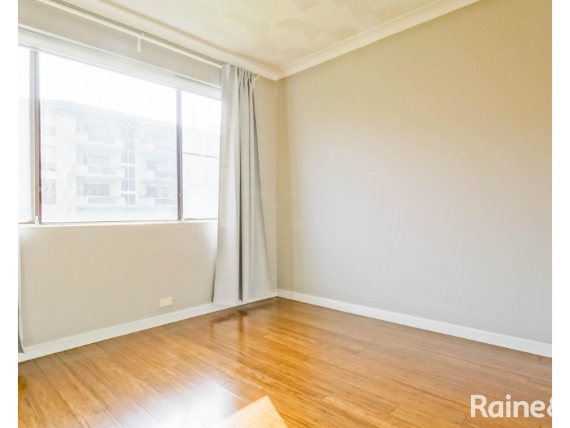 4/16 Jubilee Avenue, Carlton NSW 2218