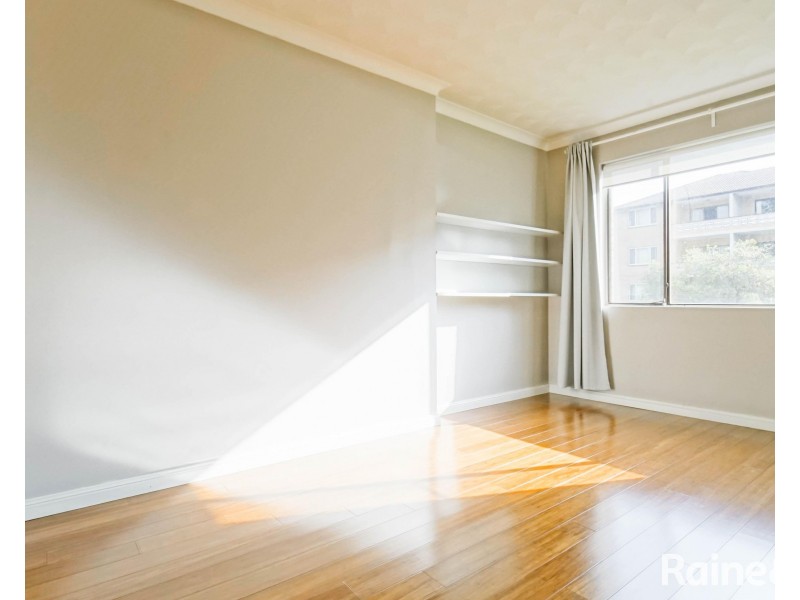 4/16 Jubilee Avenue, Carlton NSW 2218