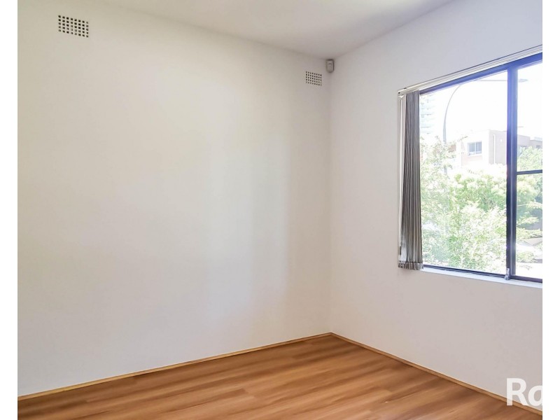 4/25 Woids Avenue, Hurstville NSW 2220