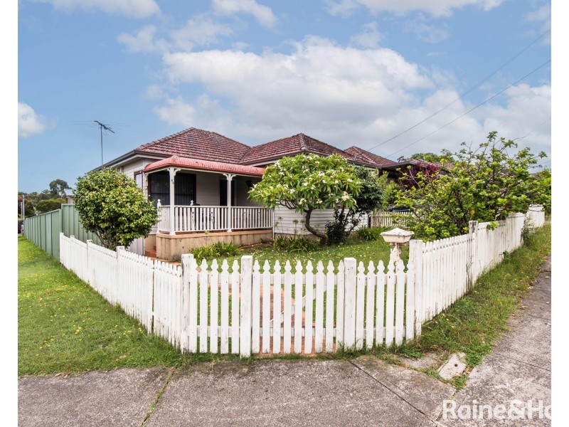 80 Henry Lawson Drive, Peakhurst NSW 2210